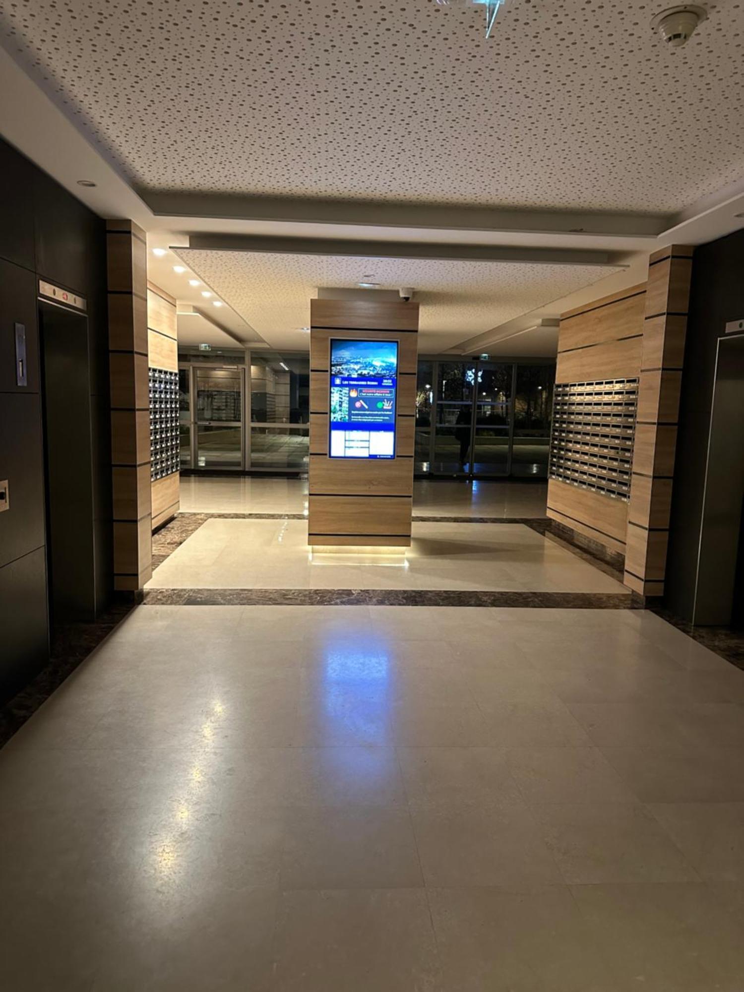 Joli Appartement 49 M² Proche Centre Paris, إسّي لي مولينو المظهر الخارجي الصورة